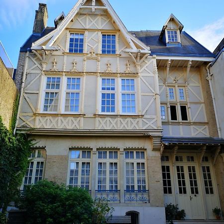 랭스 Les Visages Des Tournelles B&B 외부 사진
